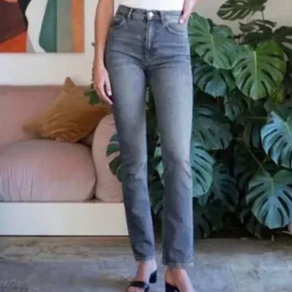 Reformation Lisa High-Rise Straight Leg Jeans in Palermo Size 26 Long 32” inseam - Picture 1 of 11